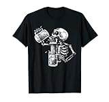 Divertido disfraz de calavera con dibujo de cerveza para Halloween Camiseta